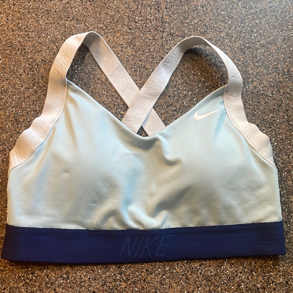 Nike Pro Indy Logo Women's Bra, Size M